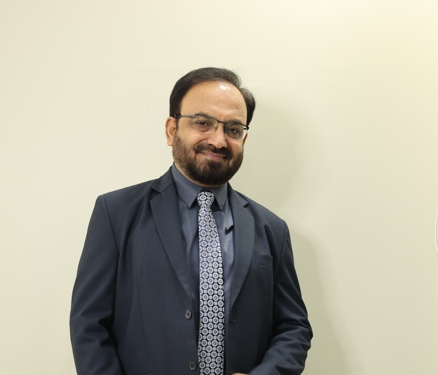 Dr. Purushottam Selukar